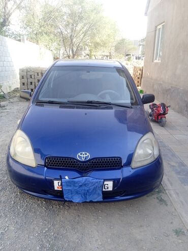 тойота аурис: Toyota Yaris: 2001 г., 0.9 л, Механика, Бензин, Седан