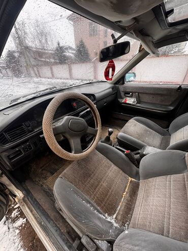 Mazda: Mazda 626: 1988 г., Механика, Бензин — 9