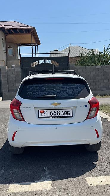 s class 221: Chevrolet Spark: 2016 г., Автомат, Бензин, Хэтчбэк — 3