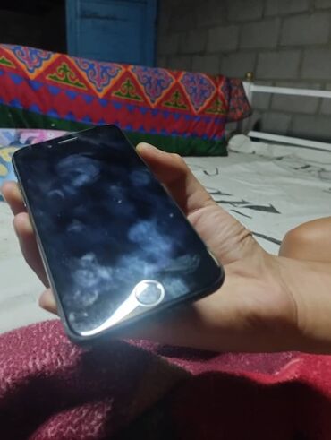 необычные чехлы на айфон 13 про макс: IPhone 7, Колдонулган, 32 ГБ, Заряддоочу түзүлүш, 100 %