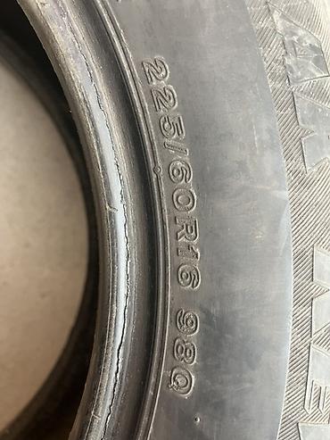 Зимняя шина Bridgestone (липучка), без шипов. Размер: 225/60 R16 at lalafo.kg Зимняя шина Bridgestone (липучка), без шипов. Размер: 225/60 R16