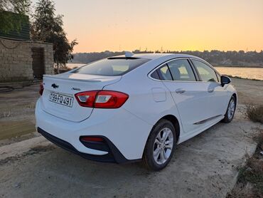 Chevrolet: Chevrolet Cruze: 1.4 l | 2017 il 136500 km Sedan — 21