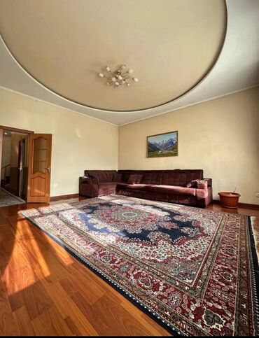 частный дом в бишкеке: Дом, 200 м², 7 комнат, Собственник, Евроремонт