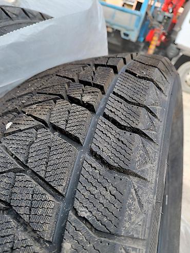 Шины: Автомобильные шины зимние, размер 255/60 R18. Характеристики: - — 3