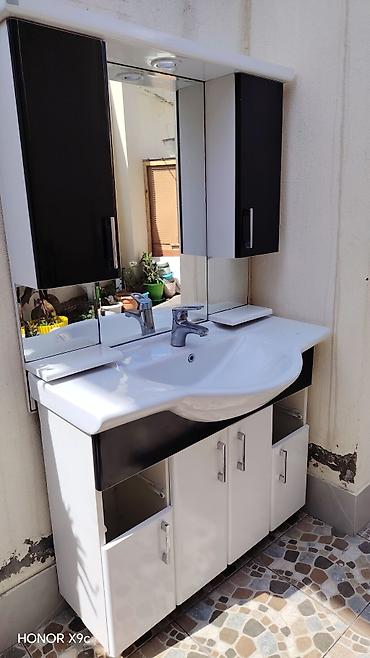 plastik skaf: Hamam üçün lavabo və şkaf dəsti - Rəng: ağ-qara - Material: parlaq — 1