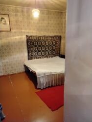 Həyət evləri və villaların satışı: M.Ə. Rəsulzadə qəs. 4 otaqlı, 70 kv. m, Orta təmir — 9