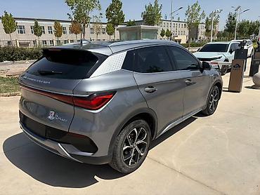 реплика мото: BYD Yuan Plus: 2022 г., Электромобиль, Кроссовер — 6