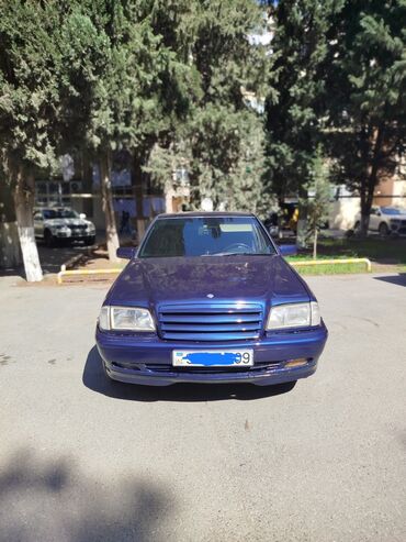Mercedes-Benz: Mercedes-Benz C 180: 1.8 l | 2000 il Sedan