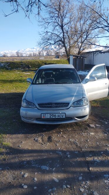 хундай галопер 2: Kia Clarus: 1998 г., 2 л, Механика, Бензин, Седан