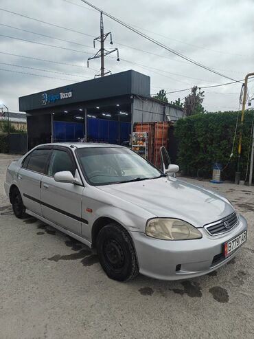 е 303 302: Honda Civic: 2000 г., 1.5 л, Вариатор, Бензин, Седан