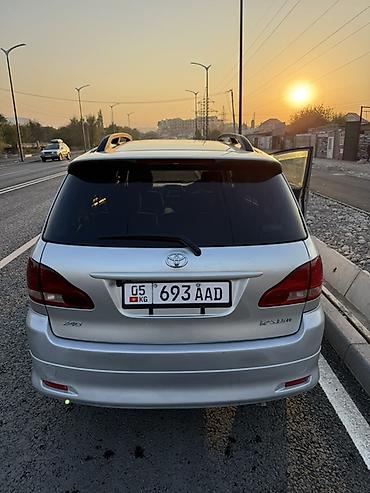Продажа авто: Toyota Ipsum: 2002 г., 2.4 л, Автомат, Бензин, Минивэн — 7