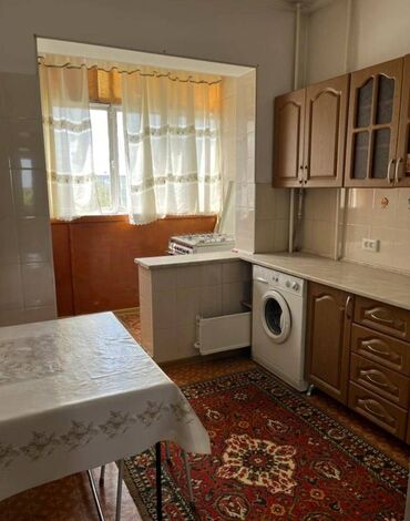 посуточная аренда квартир мкр: 3 бөлмө, Кыймылсыз мүлк агенттиги, Чогуу жашоосу жок, Толугу менен эмереги бар, Жарым -жартылай эмереги бар