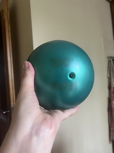 спортивная дорожка: Продам мяч для занятия гимнастики Диаметр 15 см Цвет изумрудный