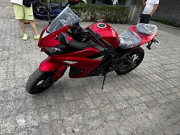 Мотоциклы: Спортивный мотоцикл в матовом черном цвете. Оснащен обтекателем и at lalafo.kg — 11 Мотоциклы: Спортивный мотоцикл в матовом черном цвете. Оснащен обтекателем и — 11