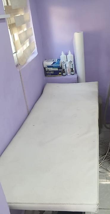masaj kusetka: Kosmetik/medikal masaj üçün peşəkar kuşetka - Rəng: ağ - Material — 1