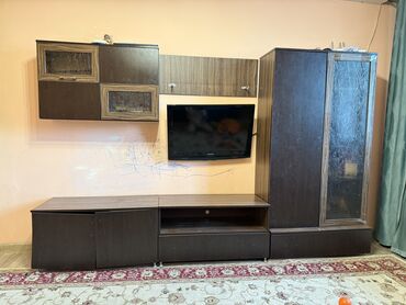 электроинструменты для работы с деревом: Гарнитур для зала, Б/у, Шкаф, ДСП, Самовывоз