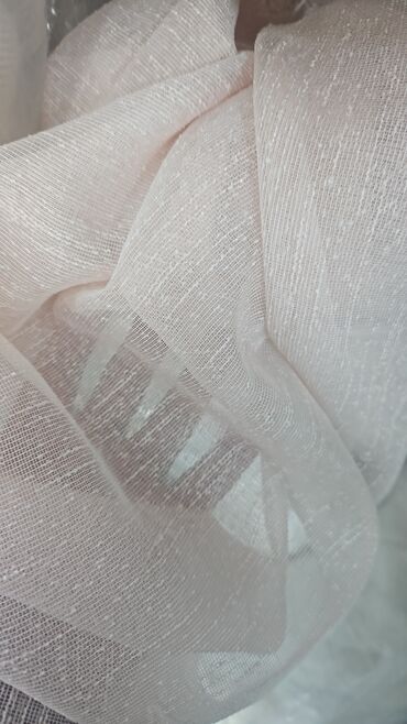 Parçalar: Ağ rəngli, şəffaf tül parça. Yüngül və zərif görünüşü ilə pərdələr — 12