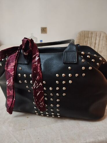 Çantalar: Sumka əsil dəridən 2, 3 dəfə işlənib təzədən secilmir — 1