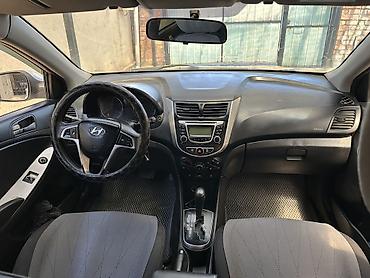 Продажа авто: Hyundai Solaris: 2014 г., 1.4 л, Автомат, Бензин, Седан — 7