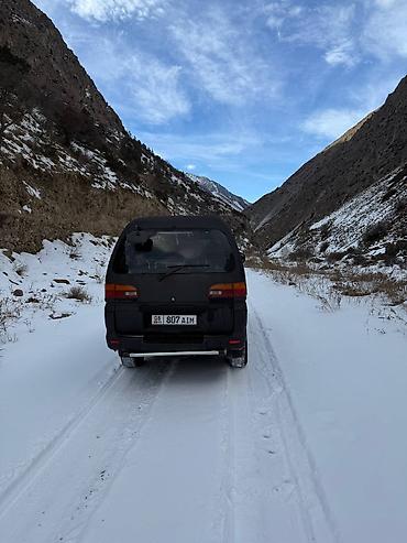Транспорт: Mitsubishi Delica: 1993 г., 2.8 л, Дизель, Минивэн — 5