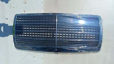 capriolo 50: PREDNJA MASKA SA OKVIROM ZA MERCEDES BENZ W124 OD 1985. DO 1992. GOD — 1