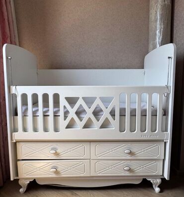 Gəzinti arabaları: Oğlan və qız üçün, Beşik