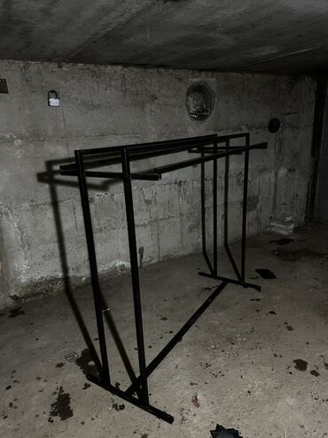 шифоньер в рассрочку: Металлическая напольная вешалка-стойка для одежды - Конструкция