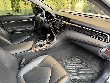 952 2: Toyota Camry: 2019 г., 2.5 л, Автомат, Бензин, Седан — 6