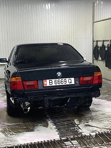 Унаа: BMW 5 series: 1993 г., 2 л, Кол менен иштөөчү, Бензин, Седан — 2