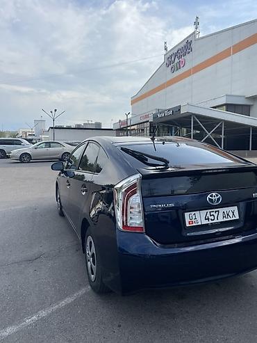 за неделю: Toyota Prius: 2015 г., 1.8 л, Автомат, Гибрид, Хэтчбэк — 7