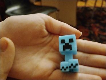 minecraft kinder: Minecraft temalı mini fiqur dəsti - 2 ədəd kiçik plastik fiqur: mavi — 2