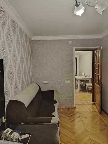 sumqayitda kiraye: İnşaatçılar metrosuna 5 dəq piyada məsafədə, 3 otaqlı evə 4 nəfər — 3
