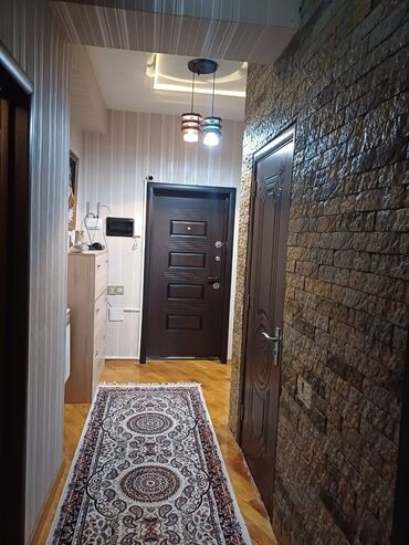 Köhnə tikili: Mənzil – klassik üslubda, zövqlə dizayn olunmuş daxilolma və otaqlar — 2