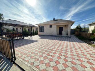 дом село раздольный: Коттедж, 56 кв. м, 2 бөлмө, Евро оңдоо