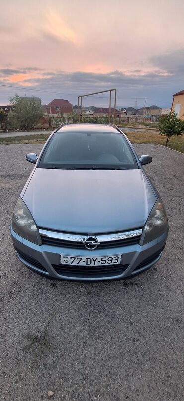 opel rekord: Opel Astra: 1.3 l | 2005 il | 258000 km Universal