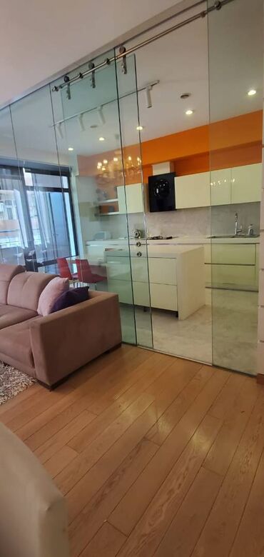 Uzunmüddətli kirayə mənzillər: Nərimanovda Heydər Əliyev Mərkəzinin arxasında 16 mərtəbəli binanın — 9