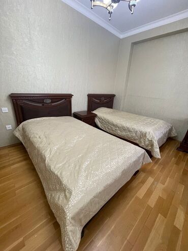 bahar şəkilləri: Oğlan və qız üçün, 2 təknəfərlik çarpayı, Yazı masası