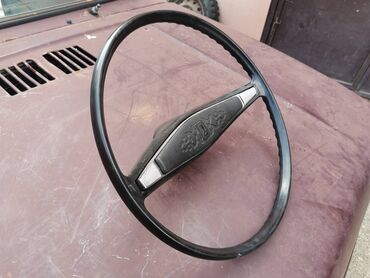 Auto delovi: Volan Lada 2121 Niva. Polovno, očuvano kao novo. Skinuto sa — 6