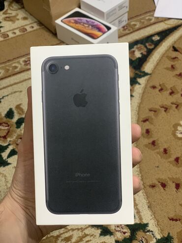 Apple iPhone: IPhone 7, 32 GB, Qara, Zəmanət, Kredit, Qırıq