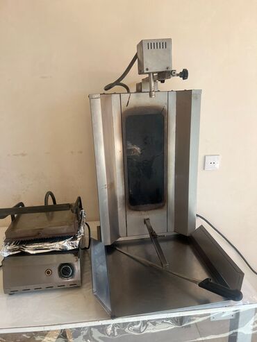 Biznes üçün program təminatı: Dönər aparatı və toster işlək vəziyyətdə birlikdə 500 manat. Saray