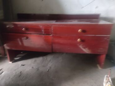 электронный жайнамаз бишкек цена: Зал үчүн гарнитур, Комод, Жыгач, түсү - Кызыл