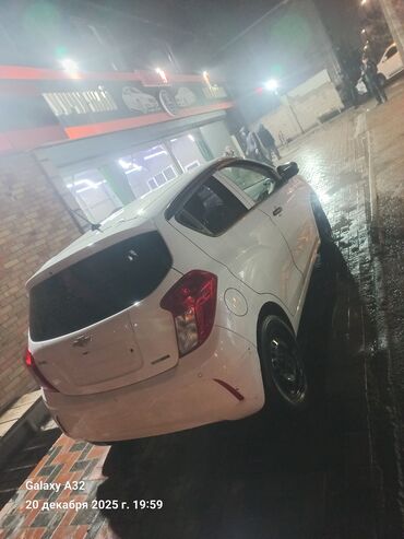 Chevrolet: Chevrolet Spark: 2020 г., 0.1 л, Вариатор, Бензин, Хэтчбэк — 6