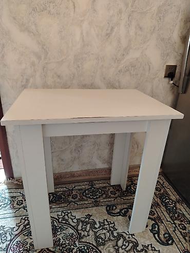 işlənmiş mətbəx stolu: Mətbəx masası, İşlənmiş, Açılmayan, Laminat, Dördbucaq masa — 2