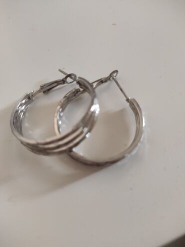 cartier sat cena: Hoop earrings, Material: Stainless steel