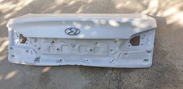 крышка омывателя: Крышка багажника Hyundai 2014 г., Б/у, цвет - Белый,Оригинал
