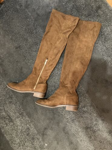 gumene ugg cizme: High boots, Stradivarius, 39