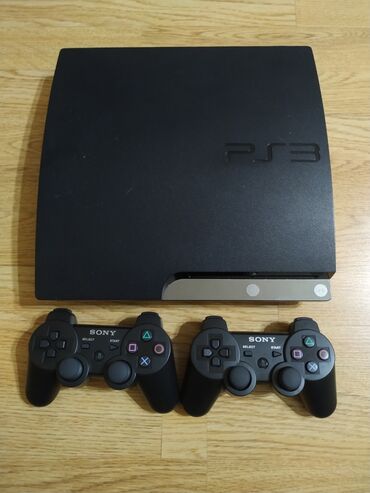 PS3 (Sony PlayStation 3): Playstation 3 slim 500gb yaddas 2 eded joystick 35 eded oyun Gta