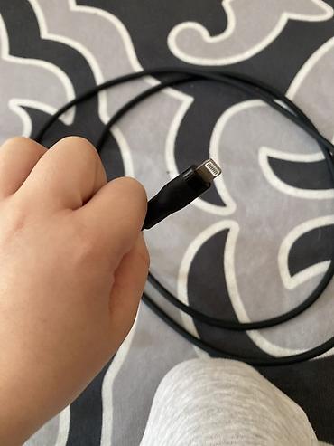 samsung galaxy tab a9: Кабель зарядки и синхронизации USB‑A — Lightning - Разъемы: USB‑A — 3