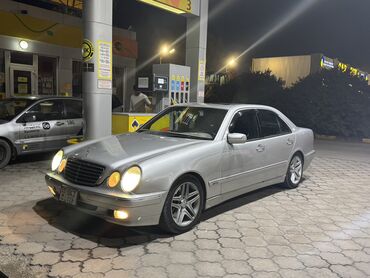 Mercedes-Benz: Mercedes-Benz E-Class: 2000 г., 4.3 л, Автомат, Газ, Седан