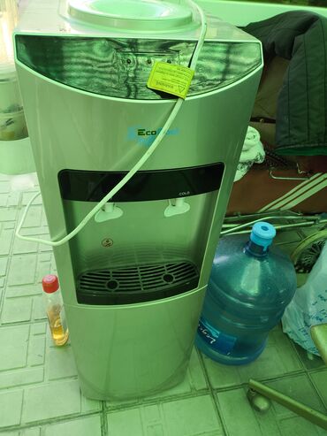 диспенсер для воды настольный: Кулер для воды